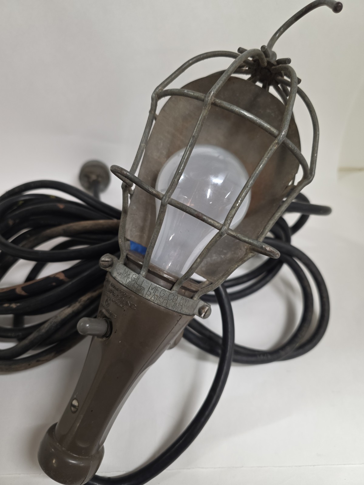 Vintage McGill 6000 S Drop Light Trouble Work Light Industrial Cage Bakalite USA