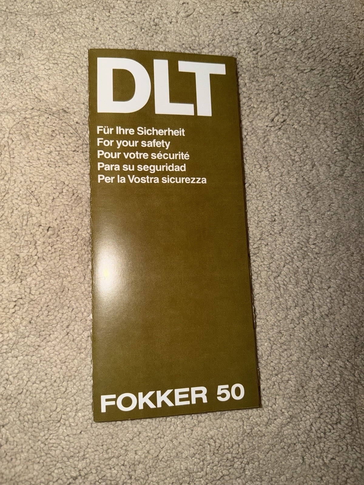DLT FOKKER 50 Safety Card