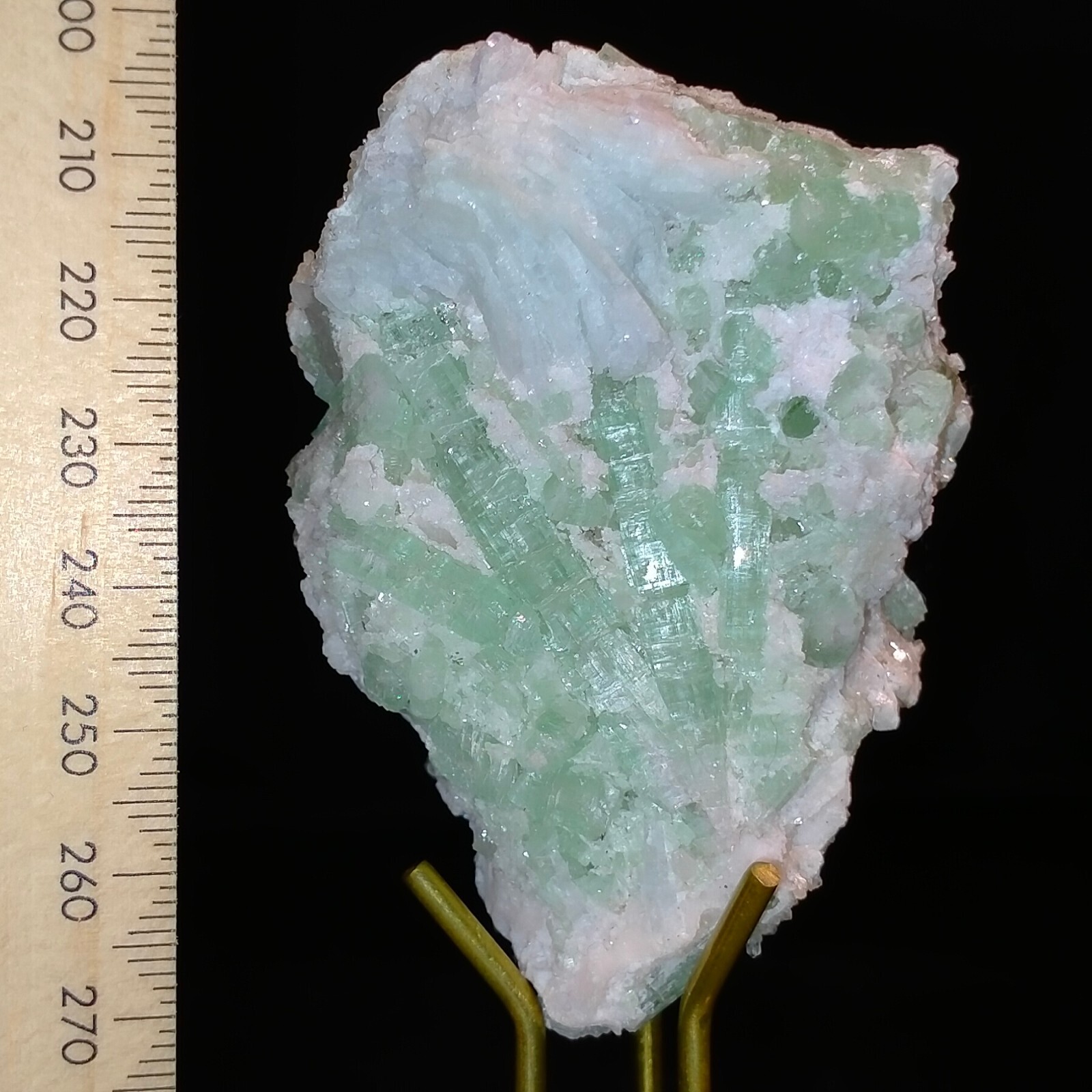Green Tourmaline Elbaite crystals on Albite matrix mineral specimen 472ct