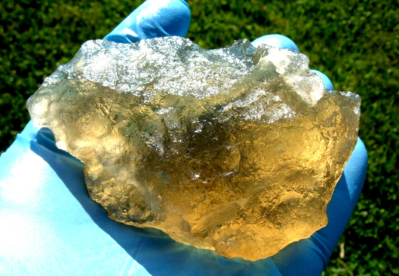 Libyan Desert Glass Meteorite Tektite impact specimen( 775 ct)Natural Hole Green