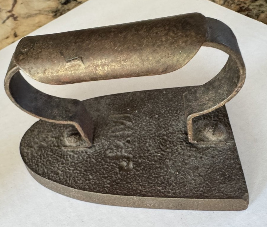 Vintage French J. Manil JM Cast Iron Sad Iron Fer a Repasser Flat Iron