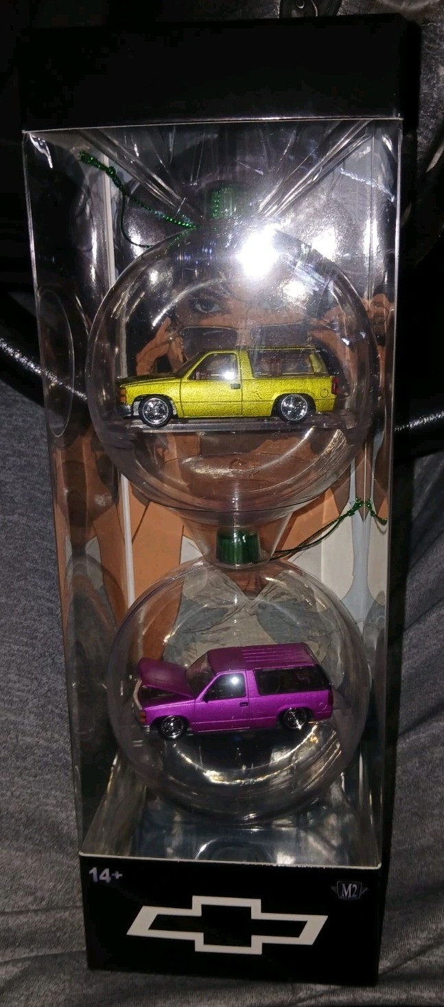 2026 M2 Machines Chevrolet Tahoe Special Edition Christmas Ornaments Set