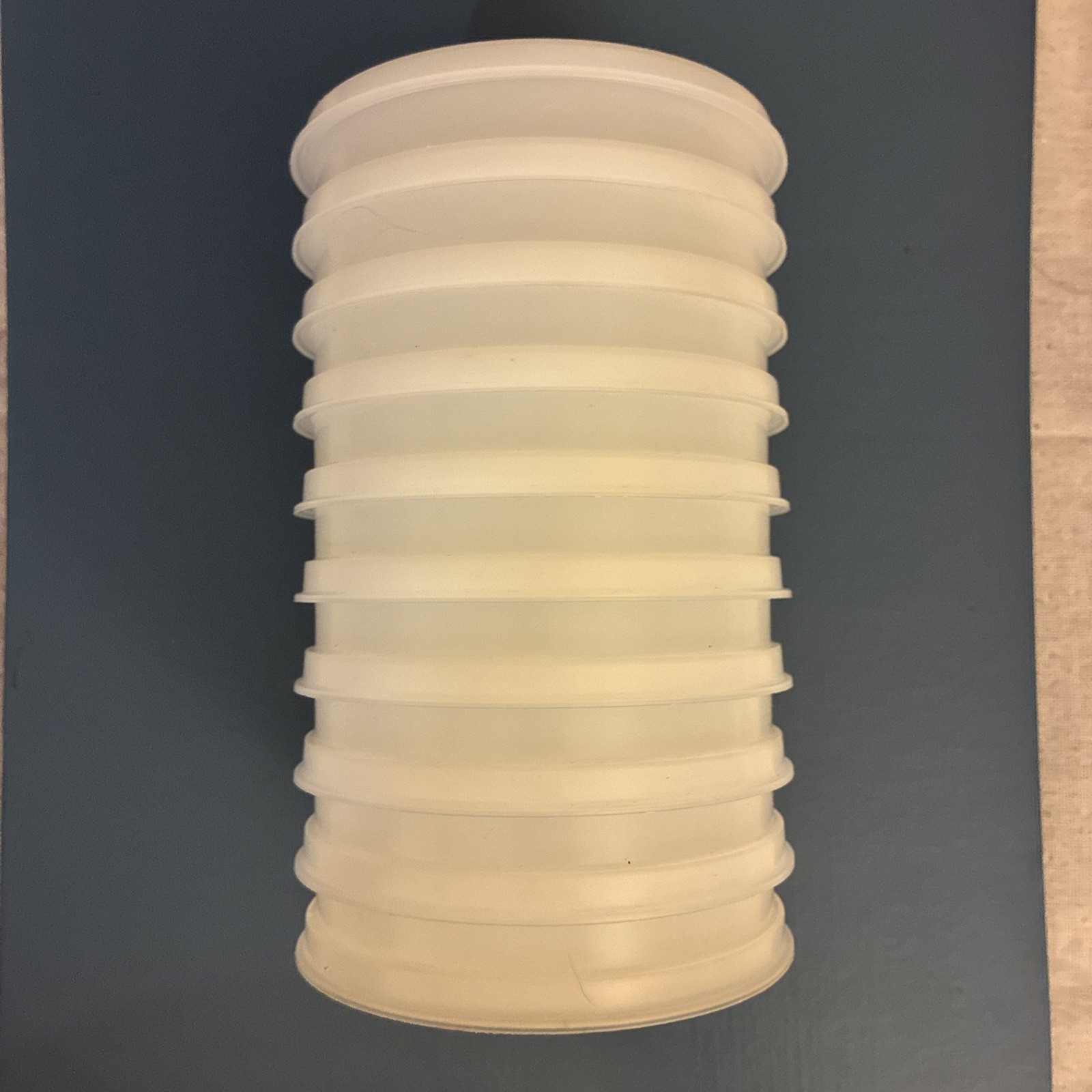 9 Vtg Tupperware Hamburger Burger Patty 4” Keepers w /1 Lid No Press