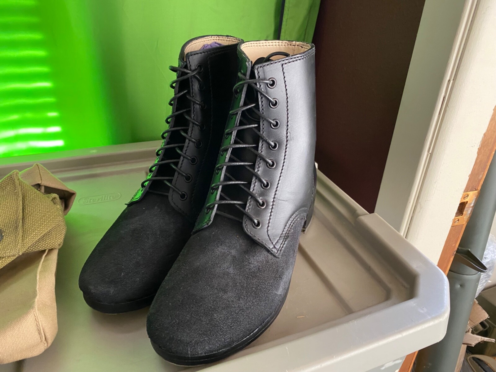 WWII GERMAN M1943 M42 BLACK LEATHER LOW BOOTS- SIZE 12