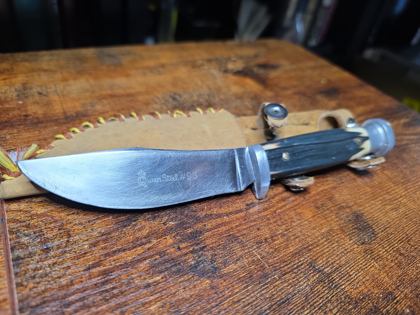 Vtg Queen Steel #98 Fixed 4