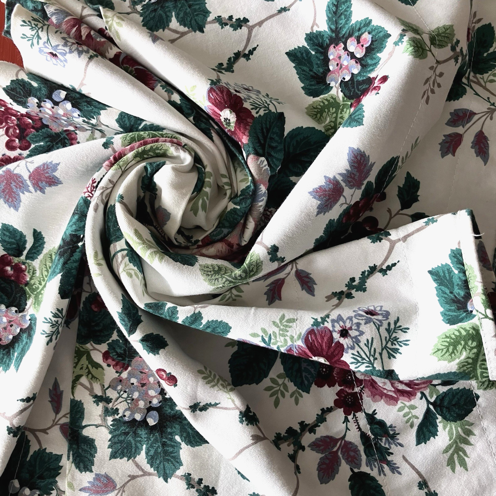 Vtg Waverly Cbbage Roses on White Valences 2 Panels 77x15 In Ea - Thick