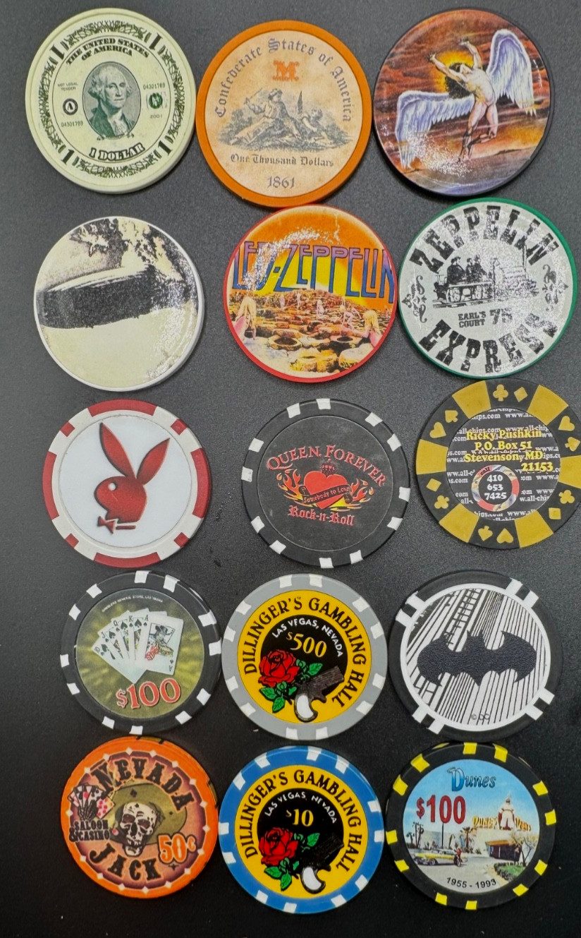 Lot of 15 Fantasy / Fun chips noncasino , great to have for fun 