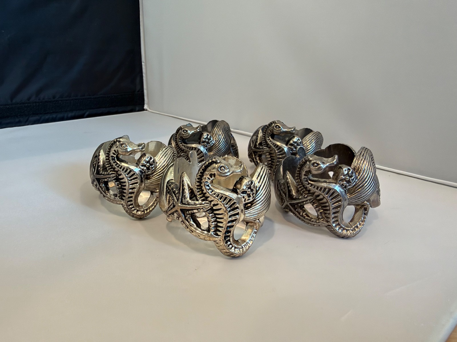 Vintage 1994 Godinger Silver Plate Seahorse Seashell Napkin Rings Set of 5