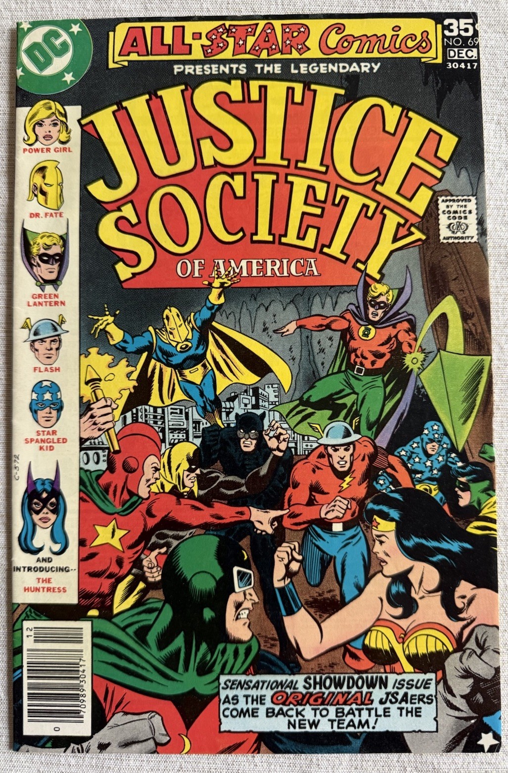 All Star Comics #69 Justice Society Of America DC 1977 1st Appearance Huntress