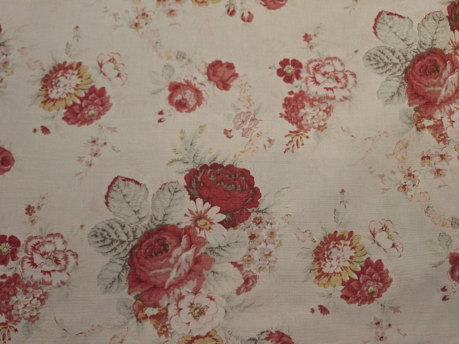 Waverly VINTAGE COLLECTION NORFOLK ROSE Cotton Fabric  56