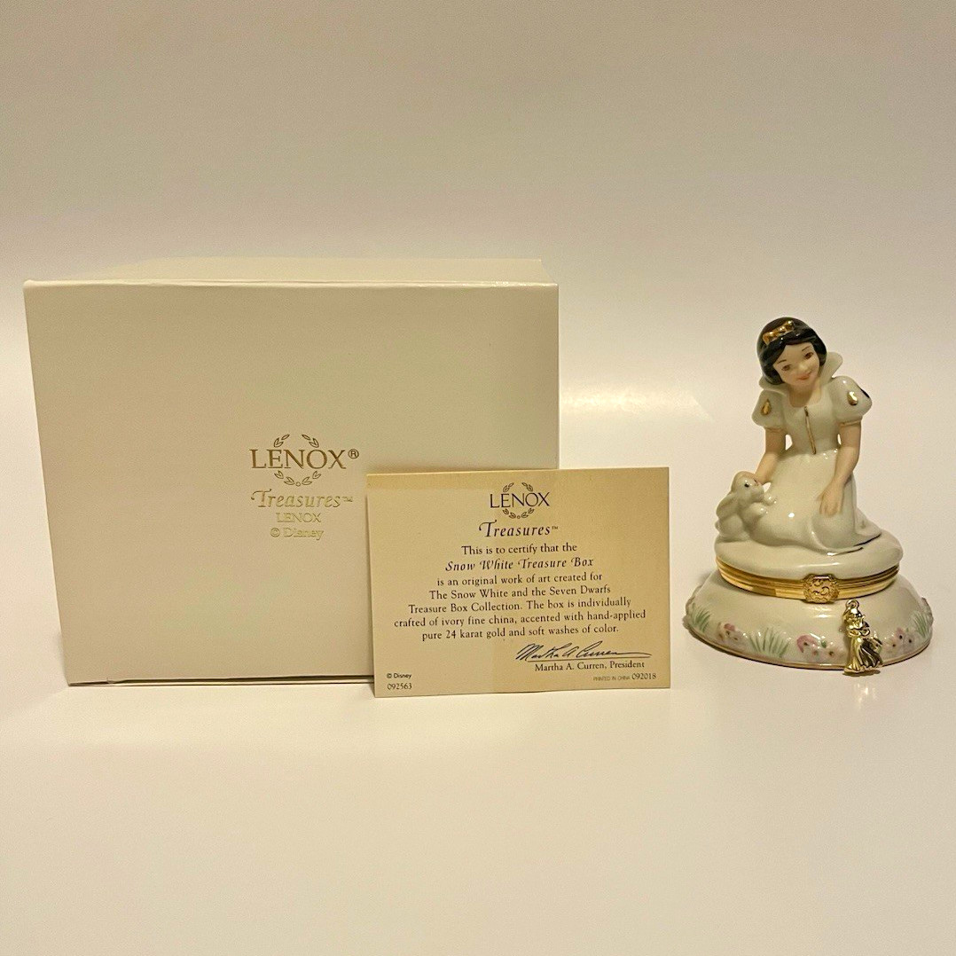 Lenox Treasures Disney Snow White Porcelain Treasure Trinket Box w/ COA