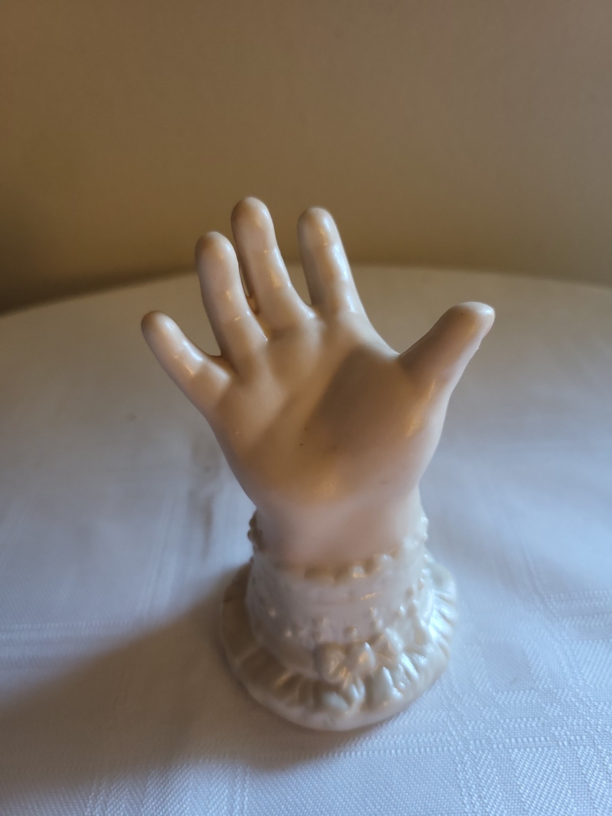 VTG Victorian Style Baby Hand Bisque Porcelain Ring Holder Vanity Matte 3.75\