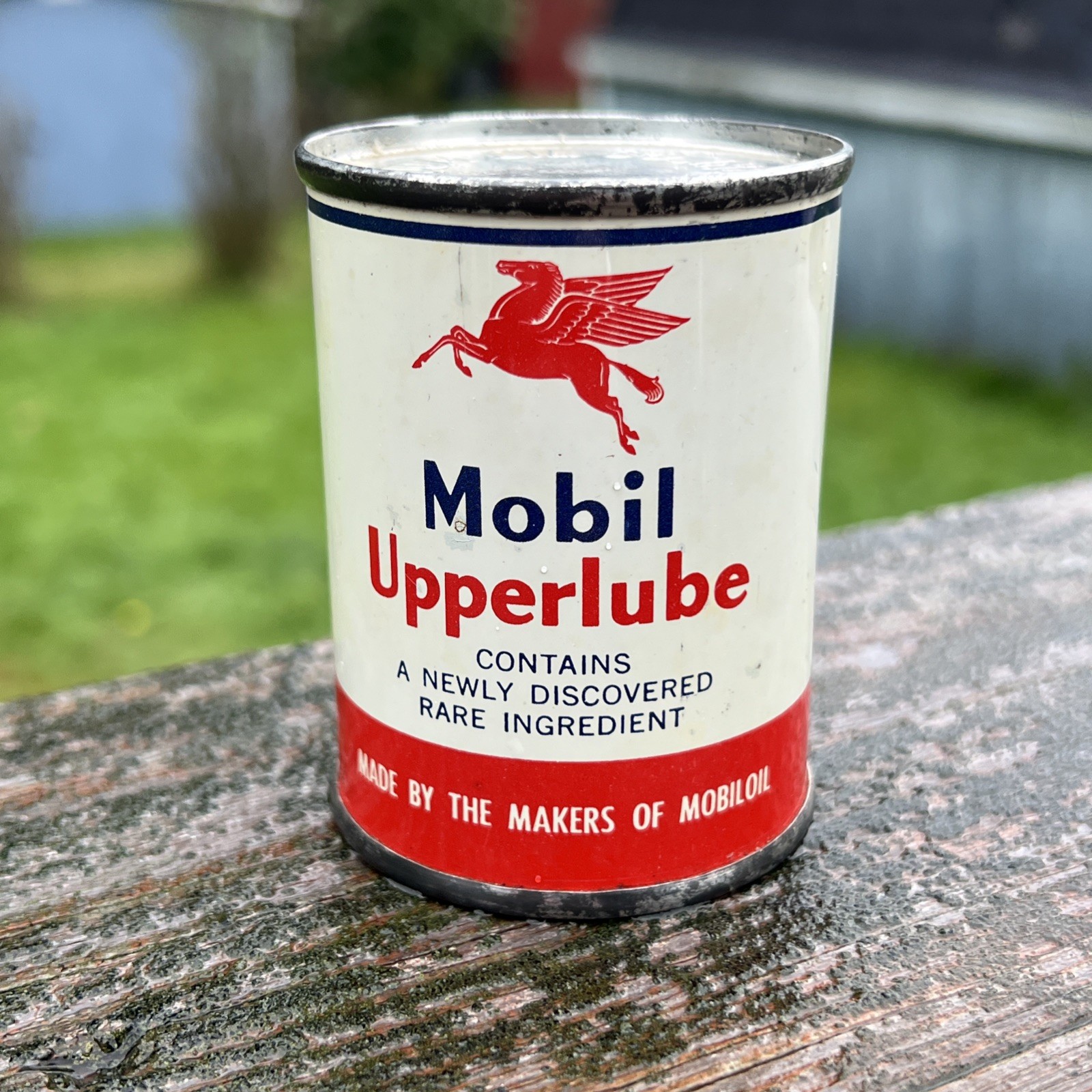 Vintage Socony Vacuum Mobil Oil Co. Pegasus Upperlube Oil Can 4 OZ