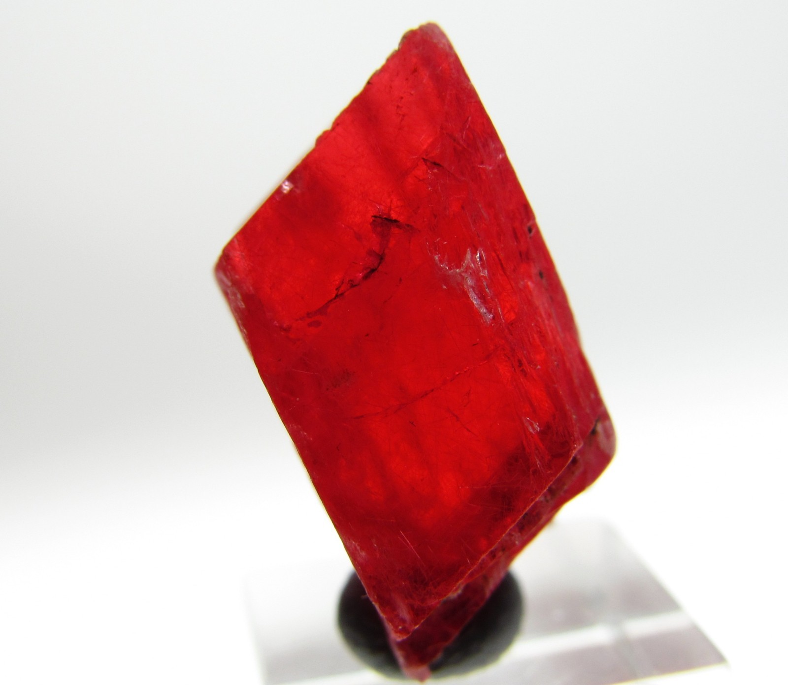 OUTSTANDING VIBRANT SUPER GEM RHODONITE CRYSTAL BRAZIL