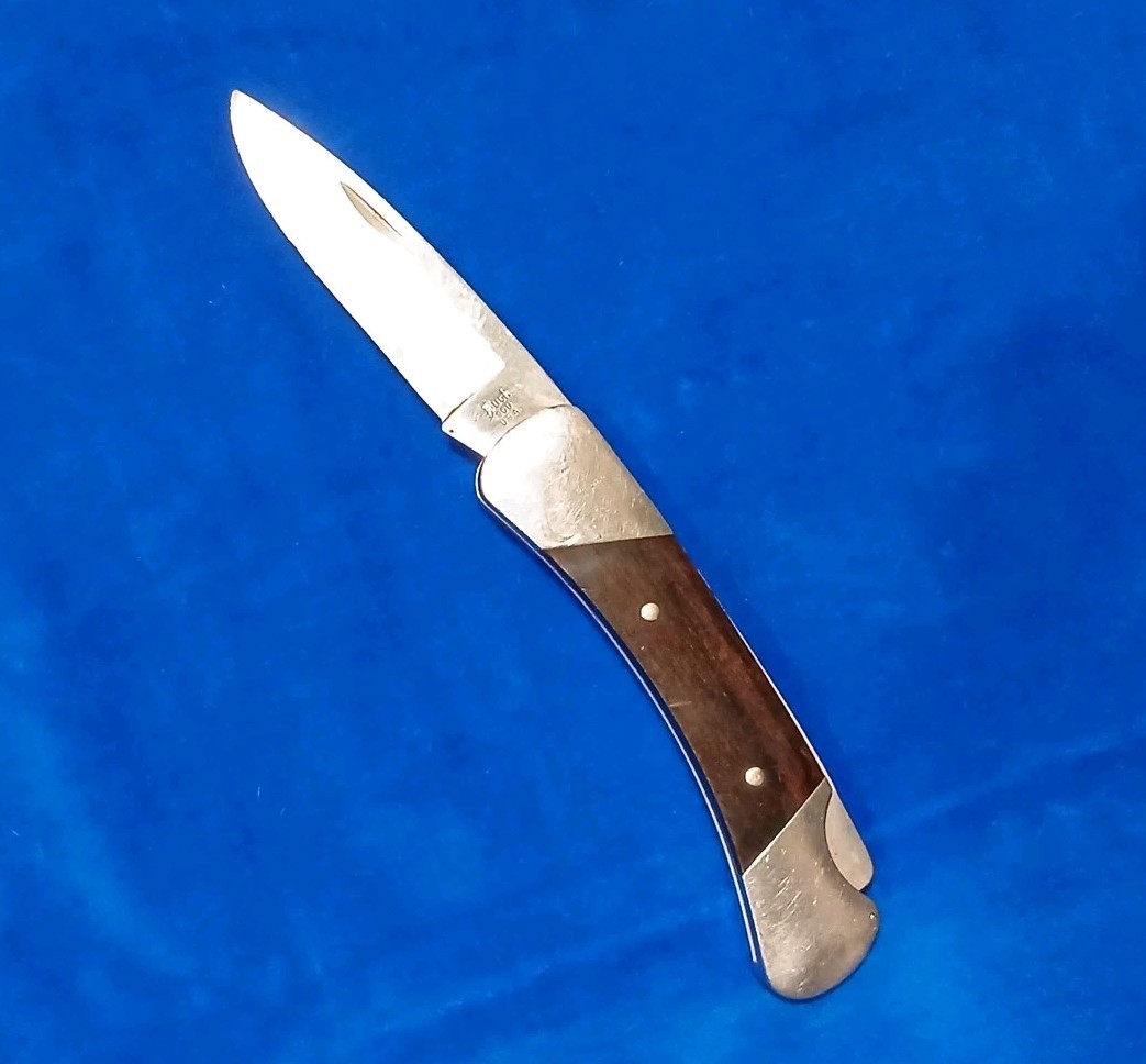 Buck 500 USA One Dot Single Blade Pocket Knife Prince Script