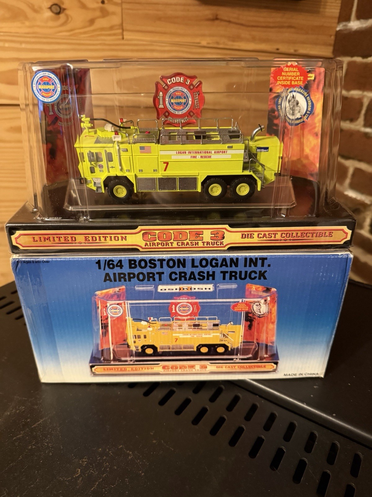 CODE 3 Boston Logan International Airport Crash Truck 1/64