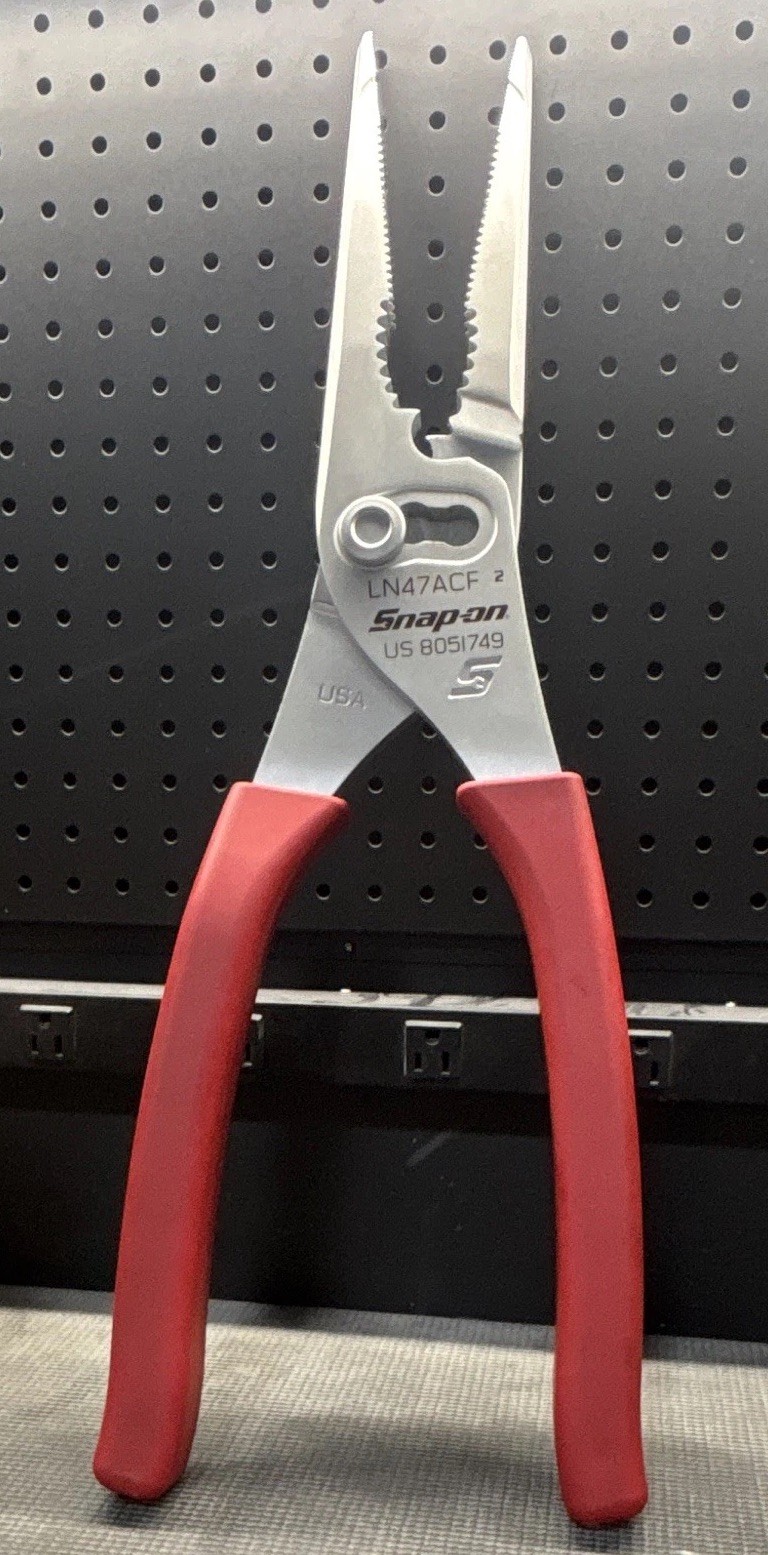 Snap-On LN47ACF Long Nose Slip Joint Pliers Red Rare Giant Display Wall Mount