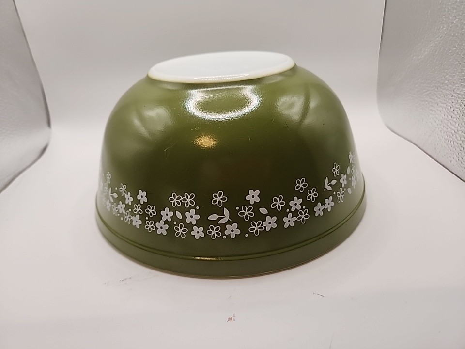 Vtg Pyrex 403 Crazy Daisy Spring Blossom Green Redesign 1979