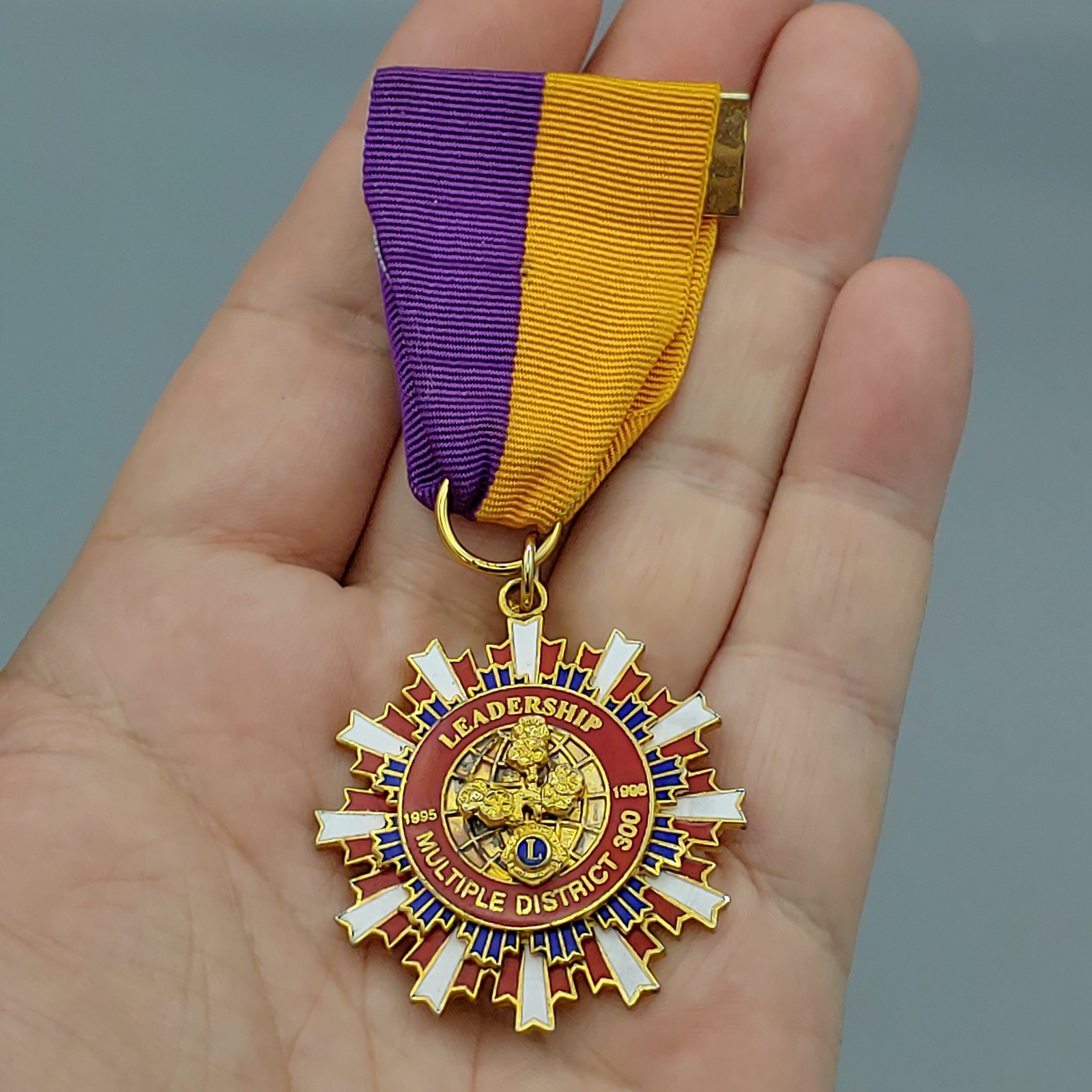 Vintage 1995-1996 Lions Club Taiwan MD 300 Plum Blossom Medal Maw-Hsiung Wang
