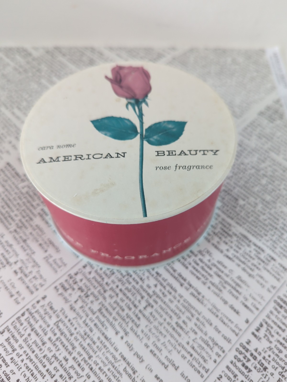 VTG American Beauty Dusting Powder by Cara Nome 5.5oz sealed box NEW 