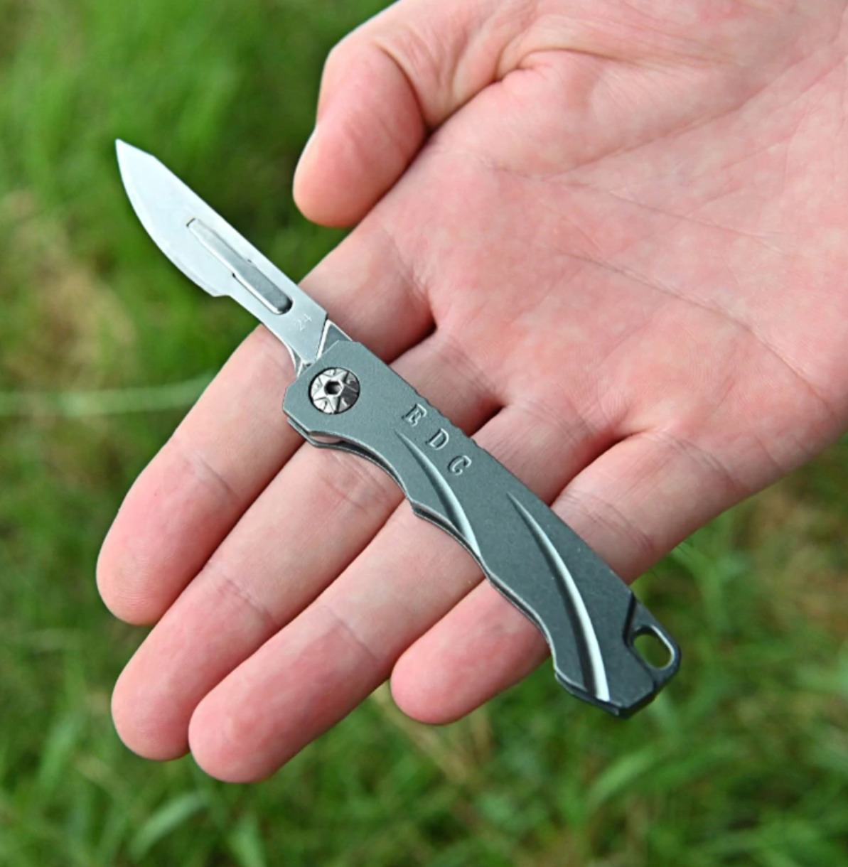 Folding Blade Knife Tool Knife Emergency Scalpel Pocket Knife + 10 Blades