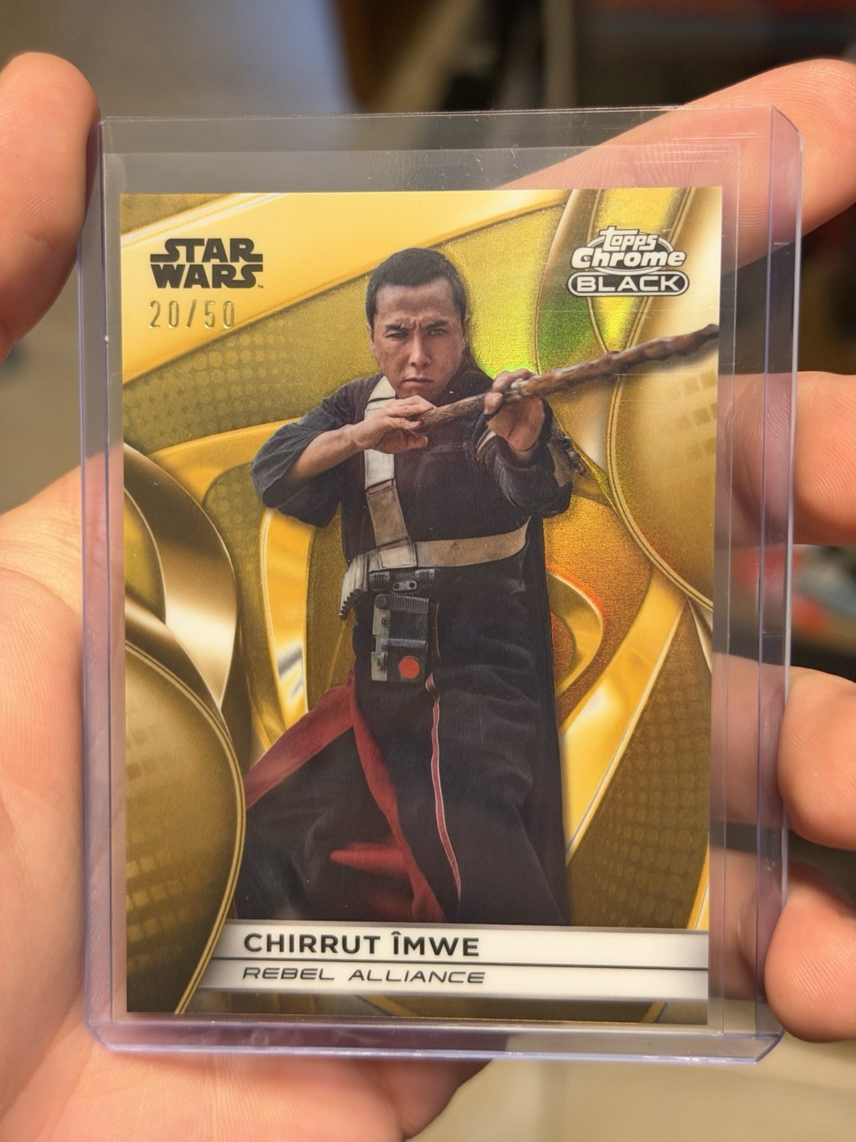 2025 Topps Star Wars Smugglers Outpost Chirrut Imwe Chrome Black Gold /50