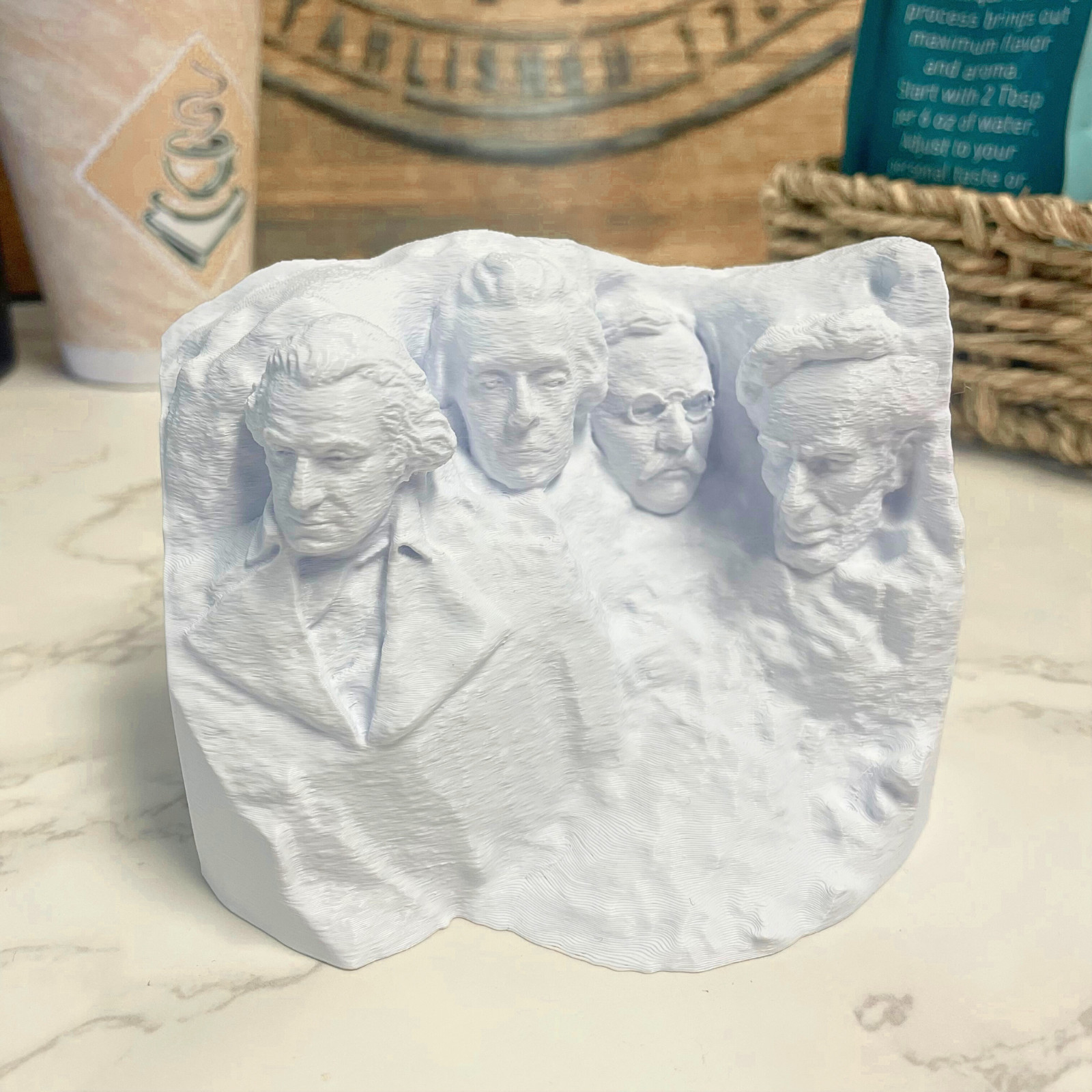 Mount Rushmore Replica – Historical Monument Decor  - USA National Memorial