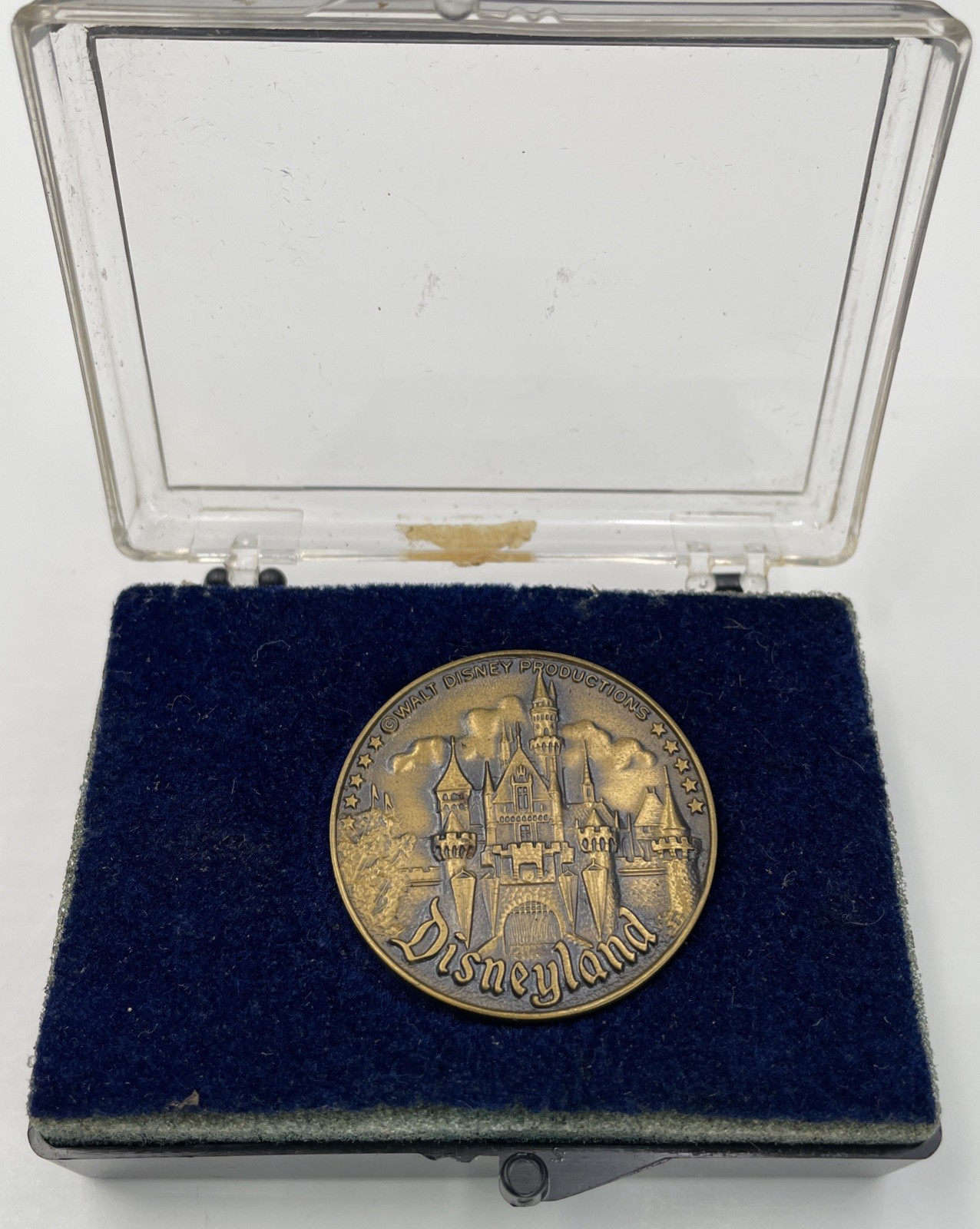 Vtg 1960\'s Disneyland Cast Bronze Souvenir Walt Disney Main Street Mickey Coin