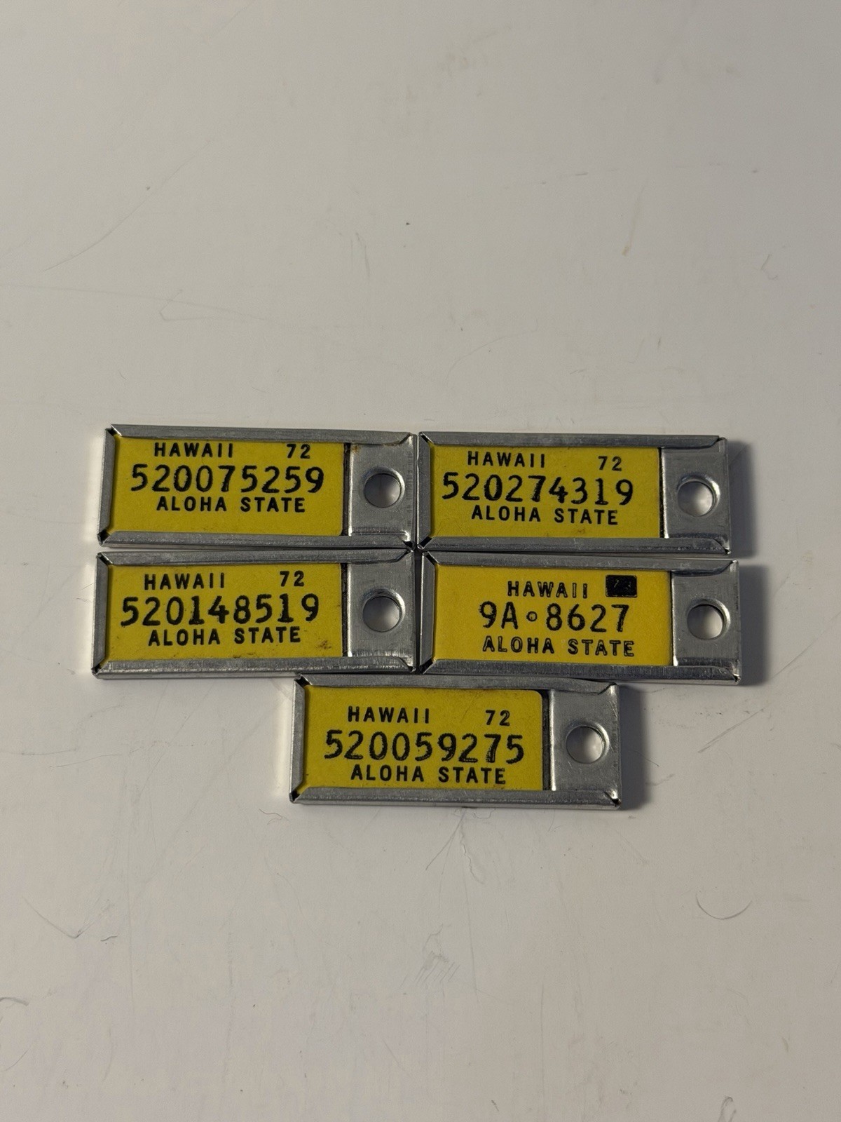 Lot 5 Vintage 1972 Hawaii DAV Mini License Plate Keychains Aloha State HI Tags⁠