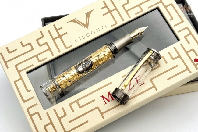 VISCONTI LIMITED EDITION MAZE FOUNTAIN PEN WITH GOLD TRIM MAGNIFICENT DESIGN 
