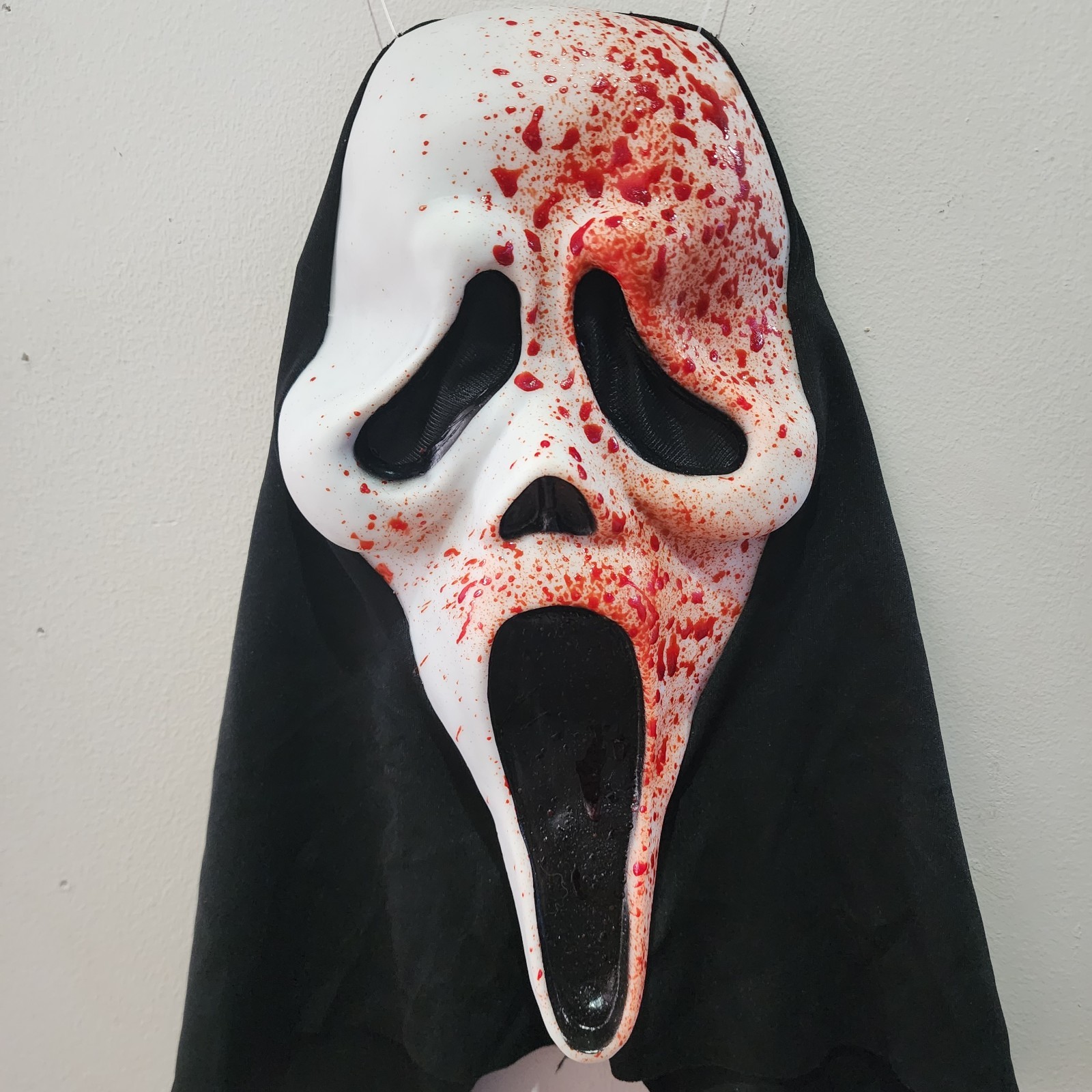 Bloody Scream Ghost Face 30th aniversary Mask Official Fun World Custom Mask