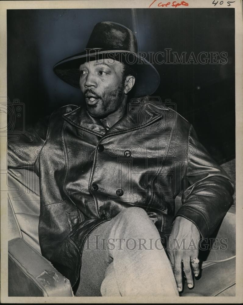 1971 Press Photo Bob Foster lightweight champ at Scranton PA bout - net03734