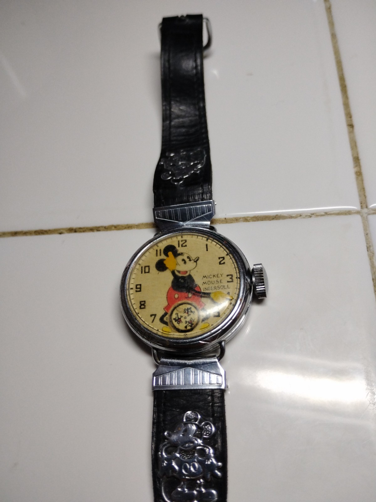 Rare 1933 Chicago Worlds Fair Watch Not Working Selling As-Is for Parts Repair