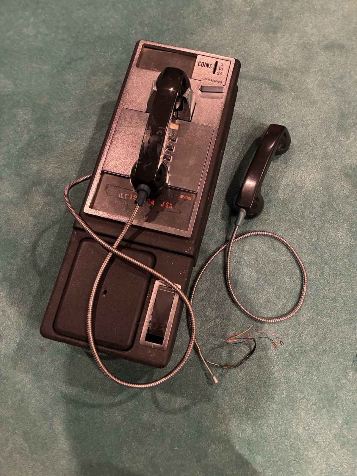 VINTAGE PAYPHONE, PAY PHONE  PLEASE READ NO KEYS UNTESTED