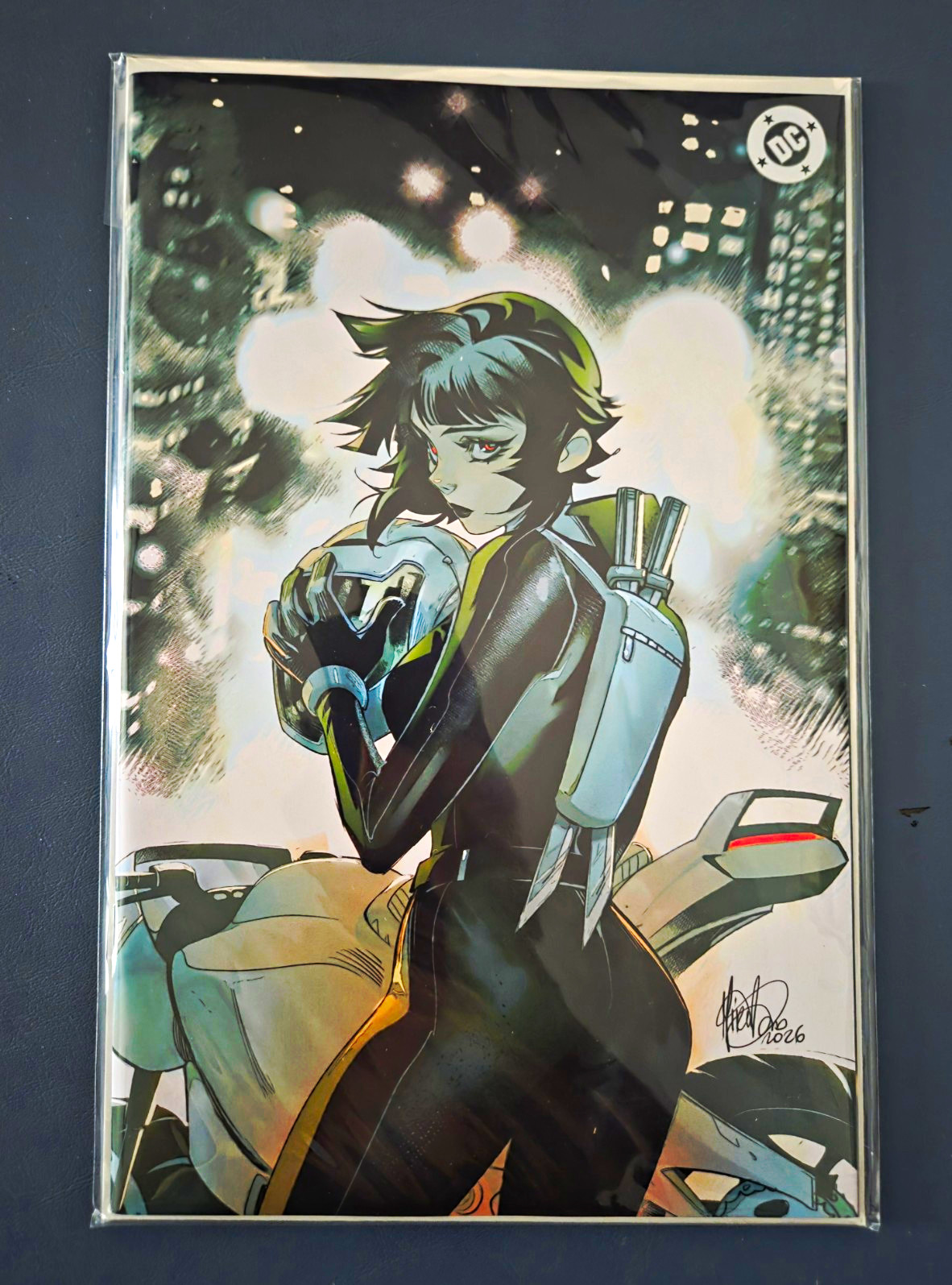 DC Comics Absolute Cassandra Cain:  The Shadeos Hand #1 Virgin Variant LTD 1000