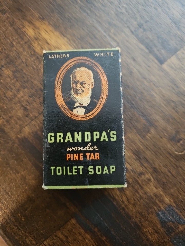 Grandpa's Wonder Pine Tar Toilet Soap ca1930 Cinc Oh NOS Collectible Advertising