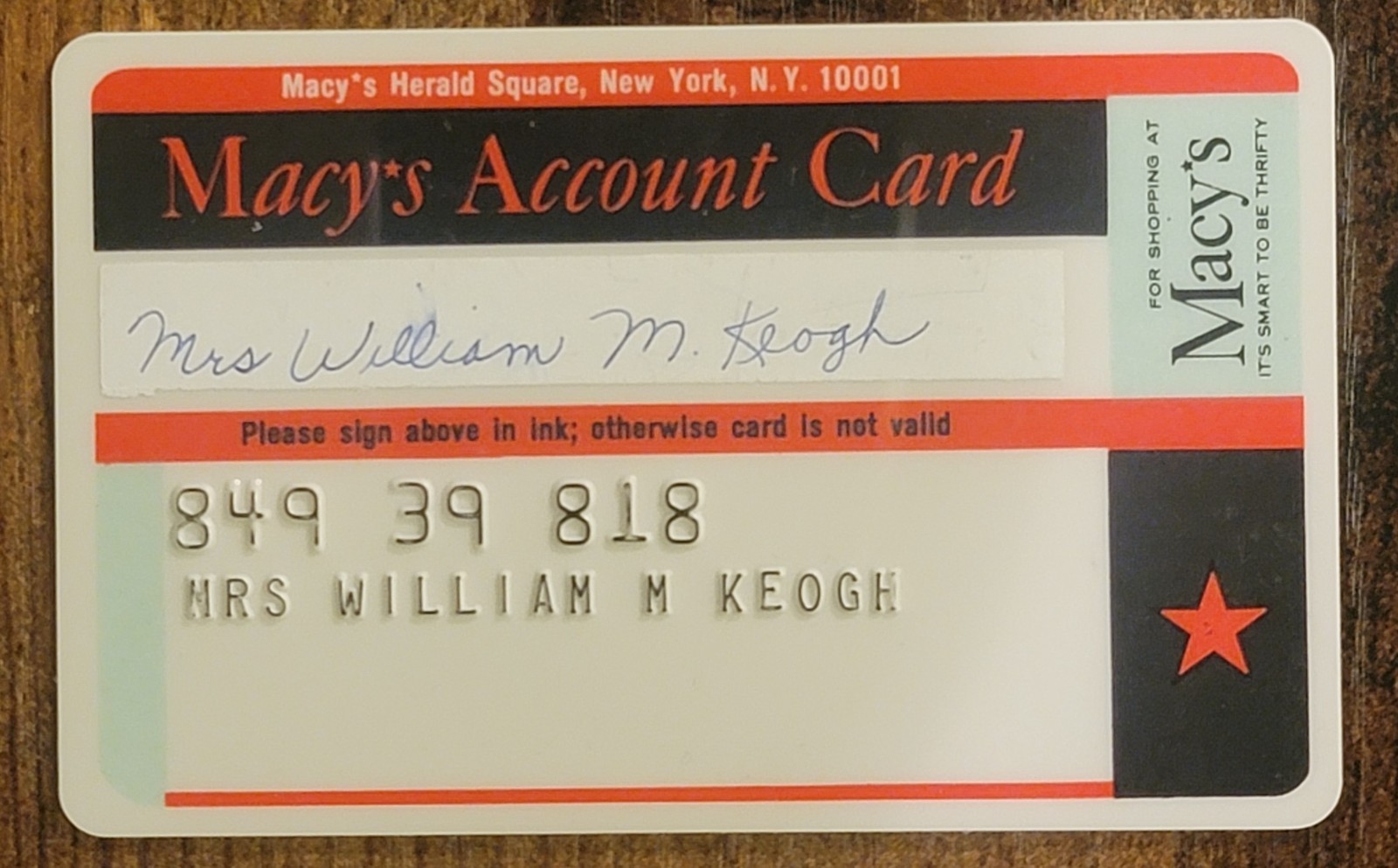 Vintage Macy's Account Credit Charge Card Expired - Herald Square, New York