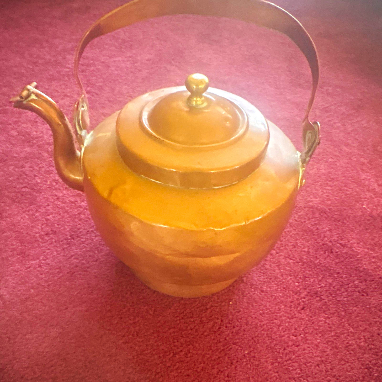 Vintage Hammered Copper Stove Top Tea Kettle w/ Lid Bail Handle; 9” tall