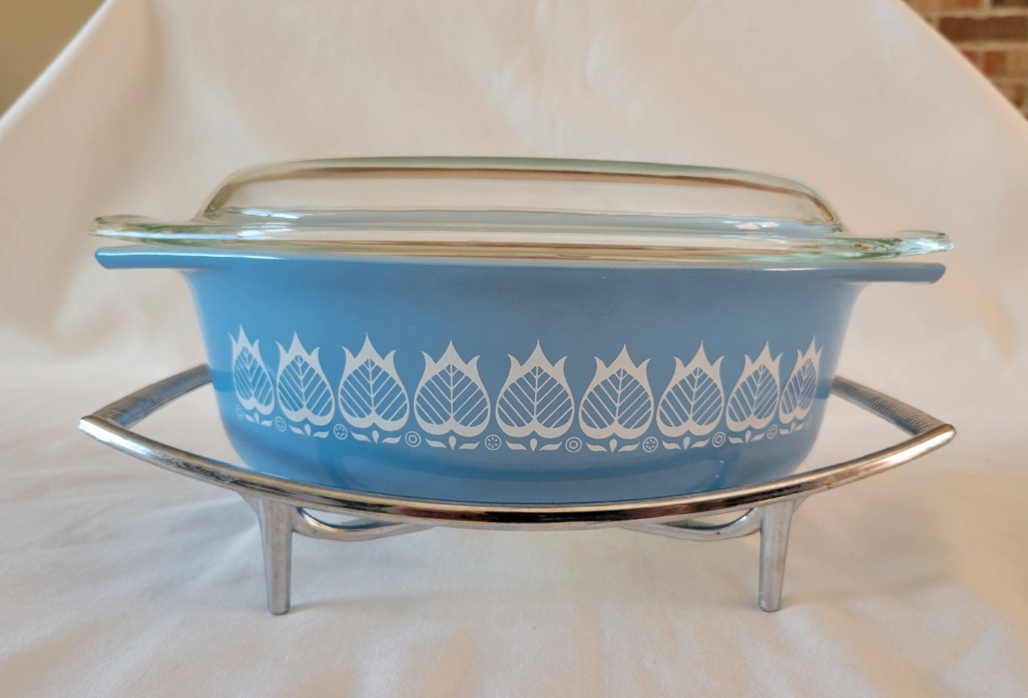 Vintage 1964 Pyrex Blue Tulip 043 Casserole w/ Trivet Promotional