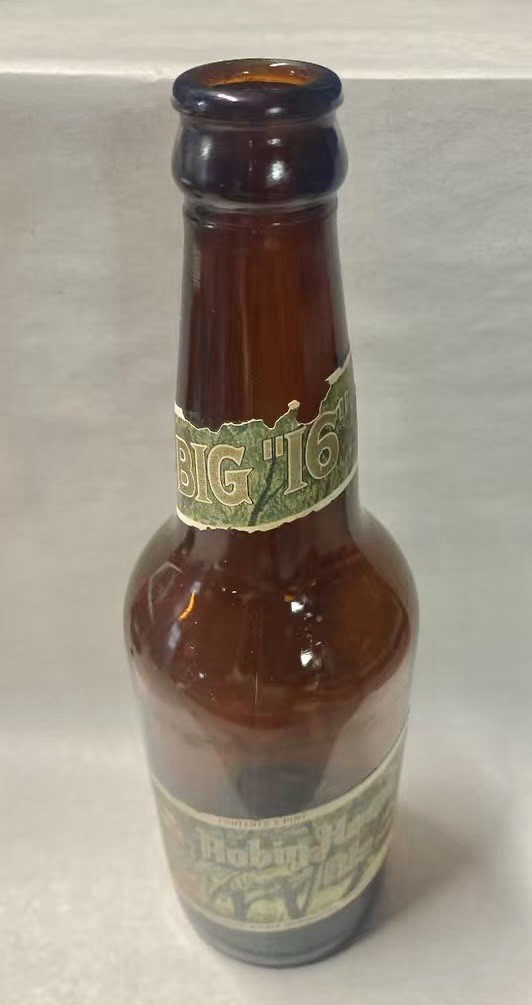 Vintage 1961 ROBIN HOOD ale                BIG “16” Pint Beer Bottle EMPTY