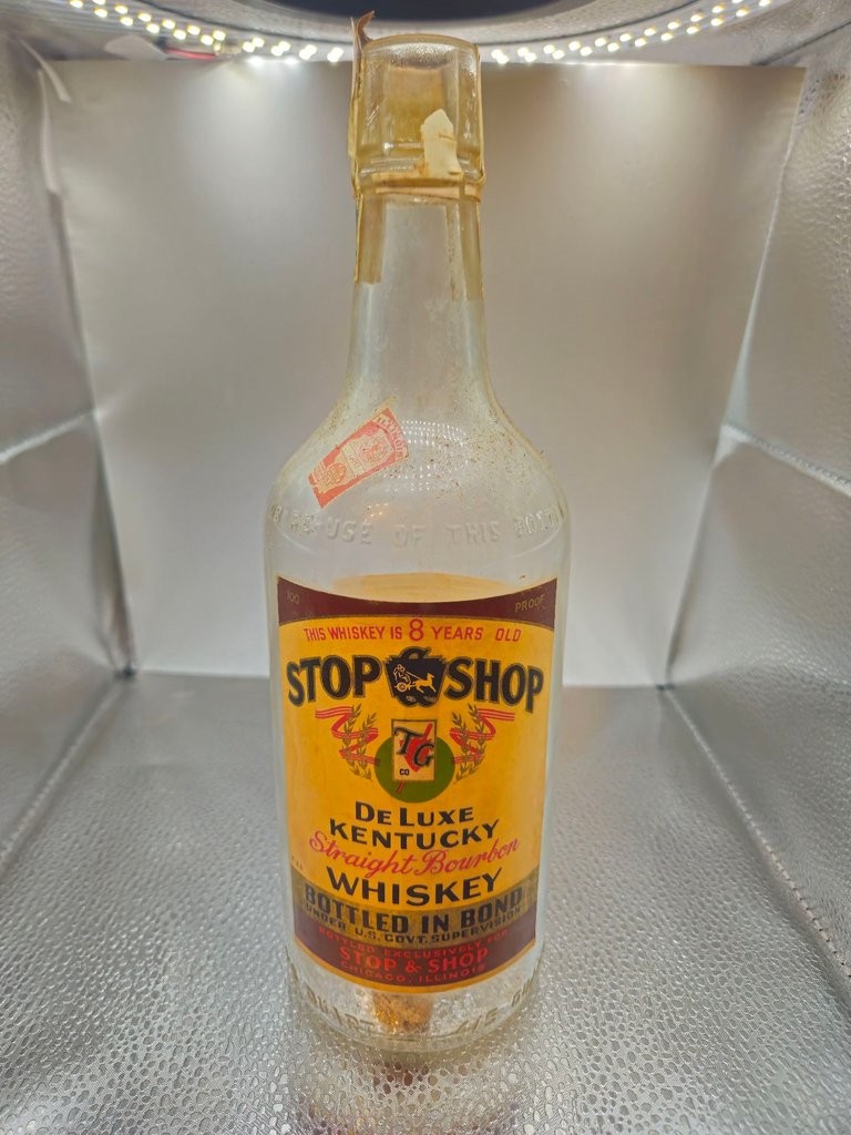 Vintage Stop & Shop Deluxe Kentucky Straight Bourbon Whiskey Bottle