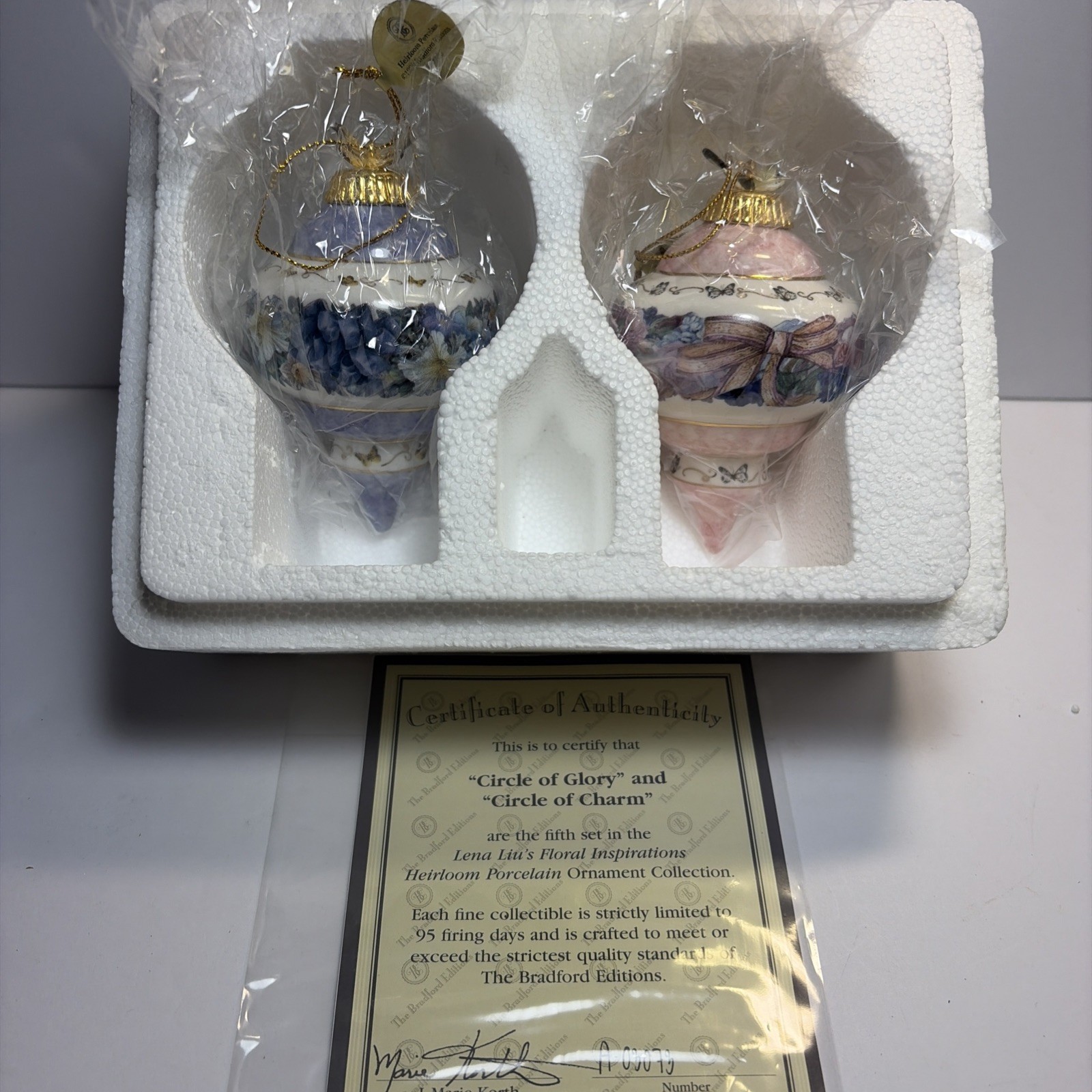 Lena Liu’s Floral Inspiration CIRCLE OF GLORY & CIRCLE OF CHARM Ornaments NIB