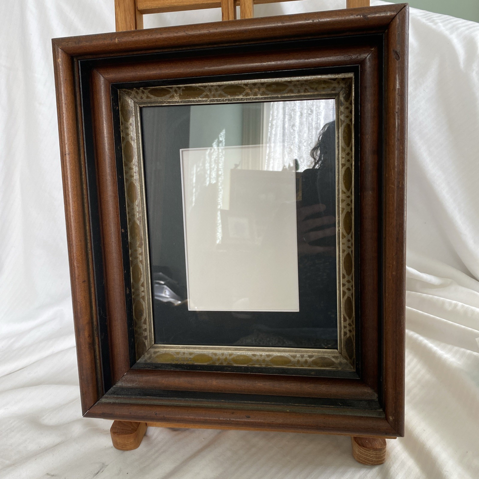 Beautiful Wooden Antique Victorian Shadow Box Frame 11.5 x 13.25 for 8 x 10
