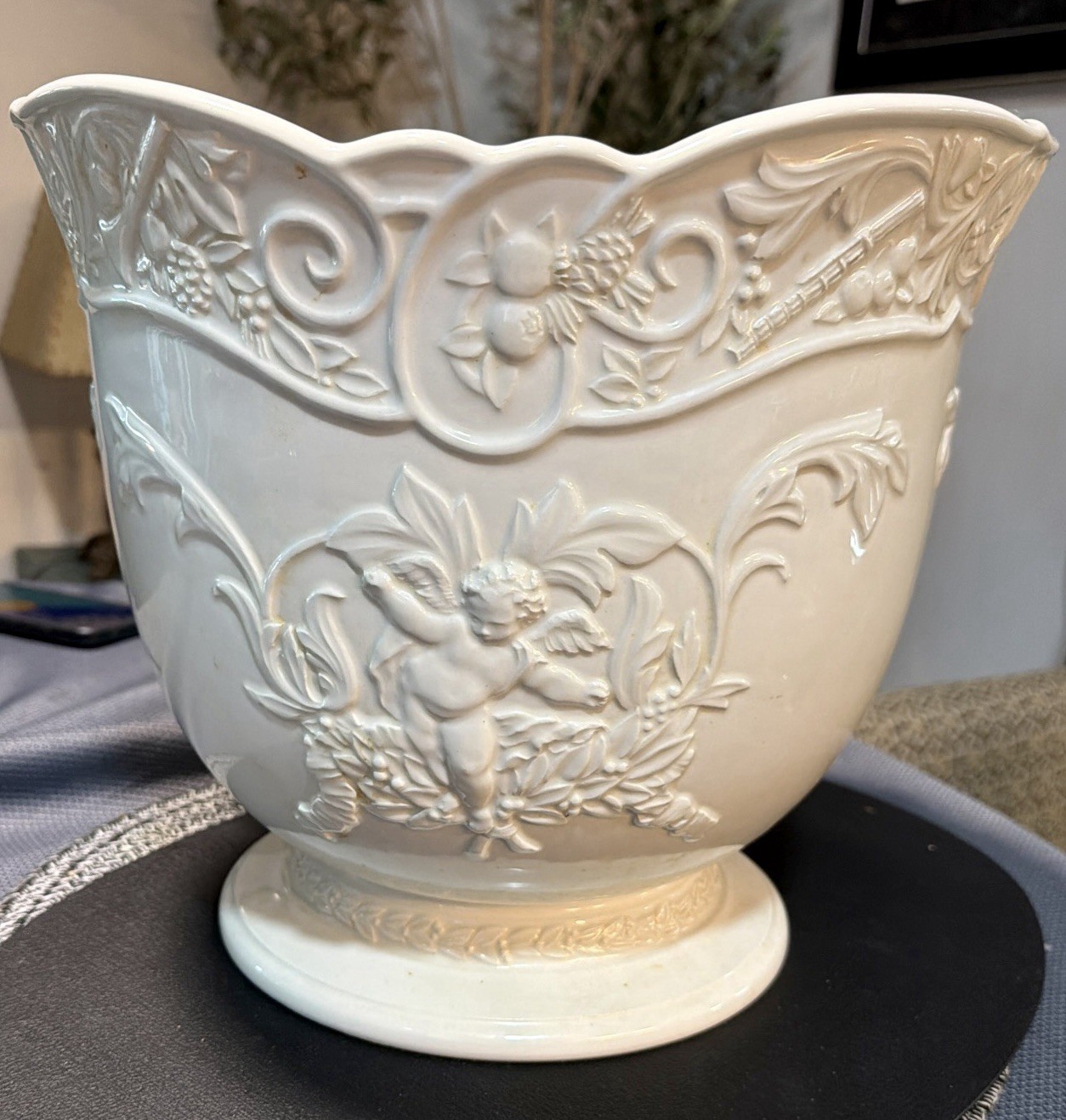 Lenox Butler's Pantry Large Punch Bowl & Matching Ladle Scalloped w/Cherubs