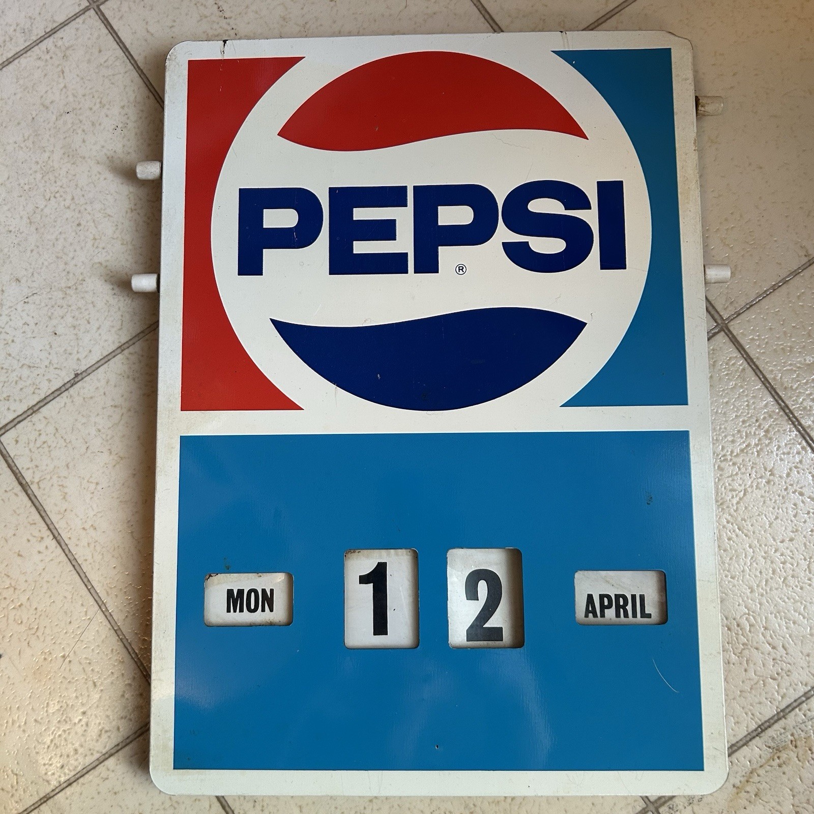 Vintage 1970's PEPSI Perpetual Metal Calendar Works
