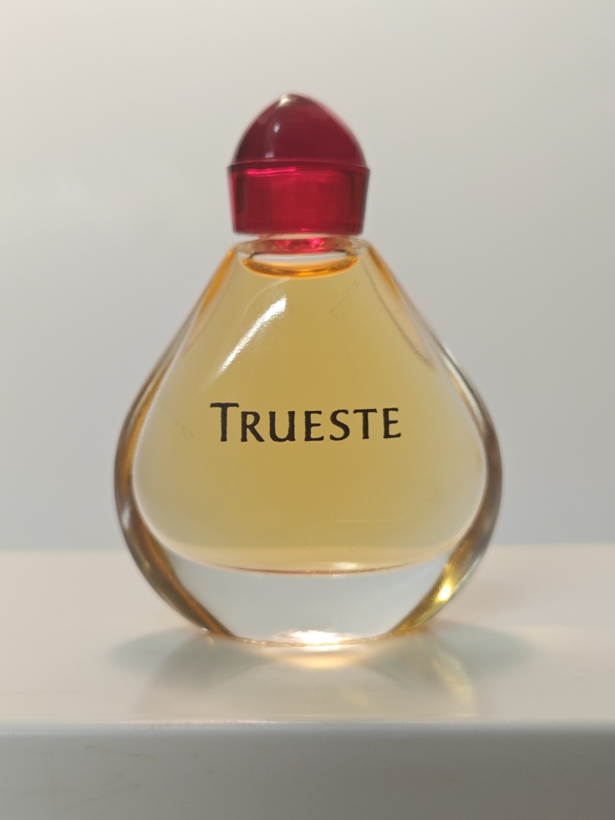 Tiffany & Co Trueste Eau De Parfum EDP Mini Splash 0.25 fl oz / 7.5 mL Full
