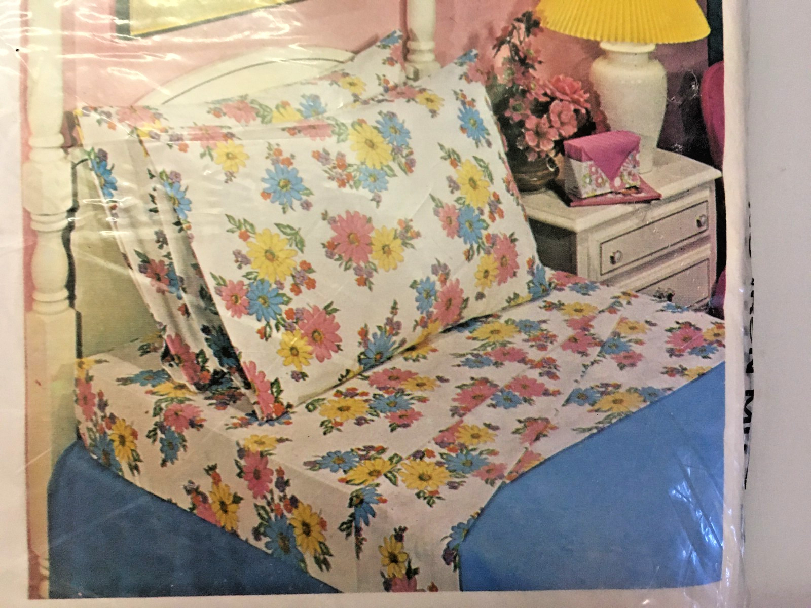 Vtg 70s Cannon Monticello Twin Flat Sheet Groovy Flower Power - DAISY DELIGHT