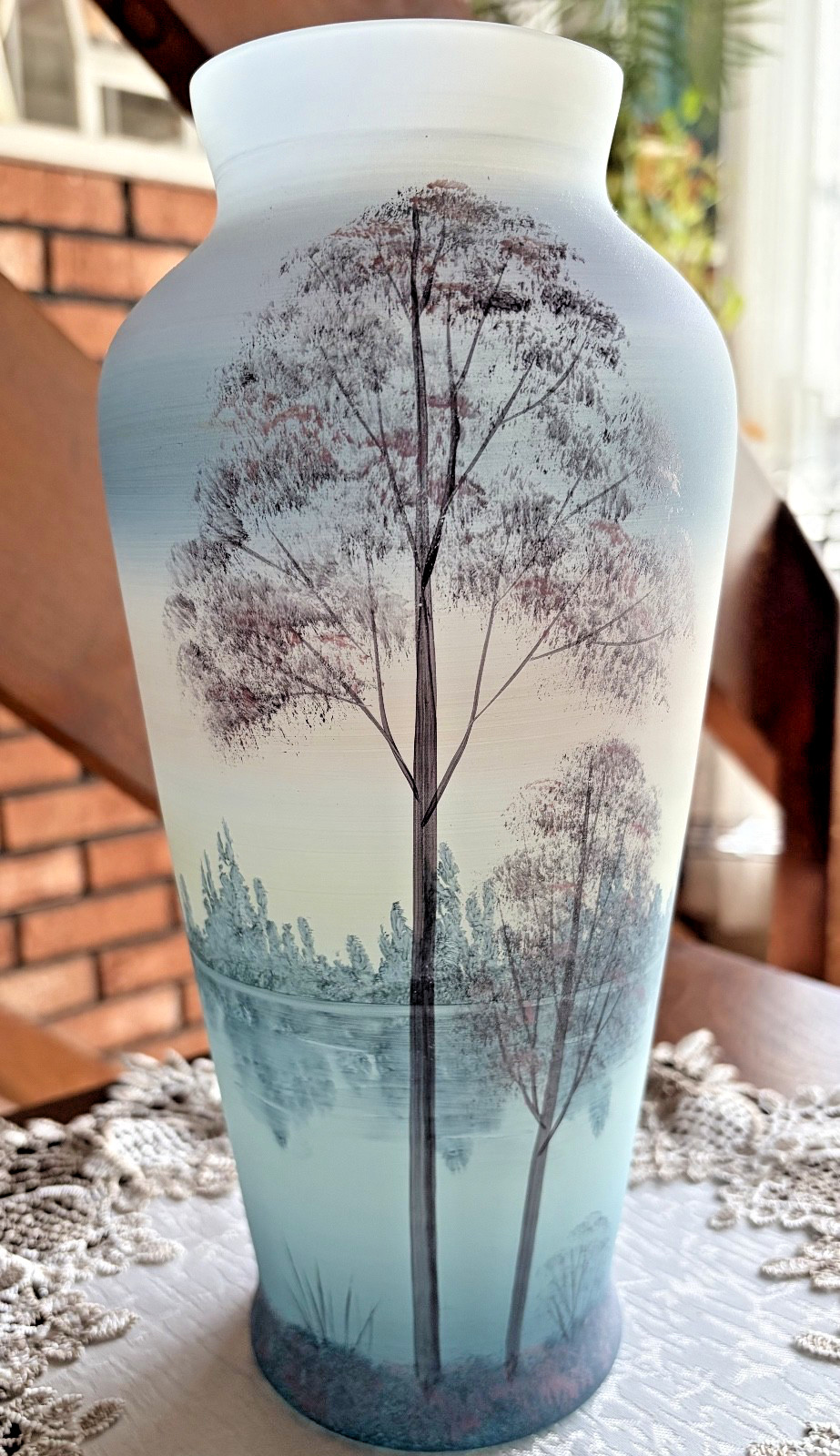 Fenton Art Glass Misty Morning 1986 Connoisseur Collection Vase #523 out of 1000