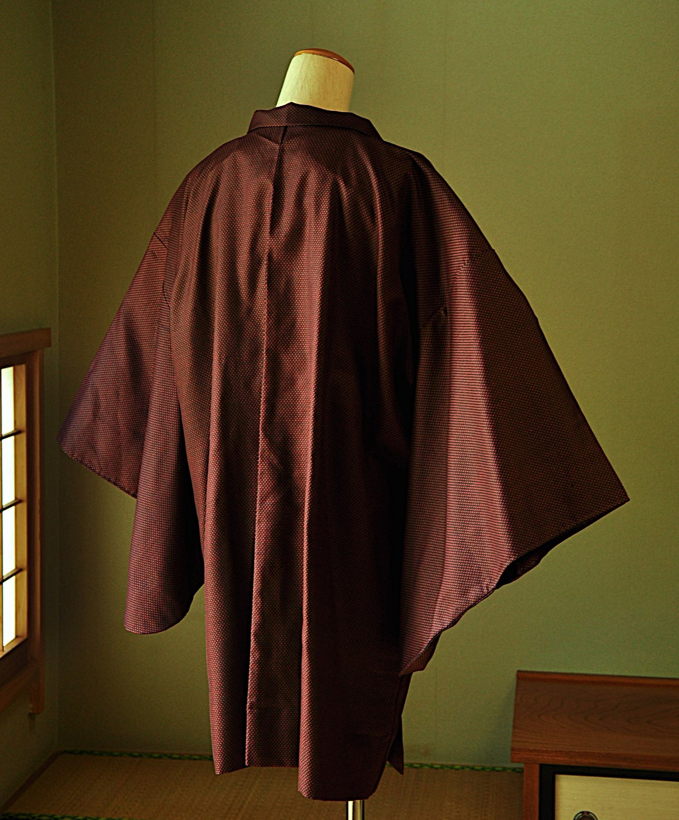 Vintage Japanese Kimono Haori Jacket Tsumugi Silk Black/Red Cross-shaped Dot