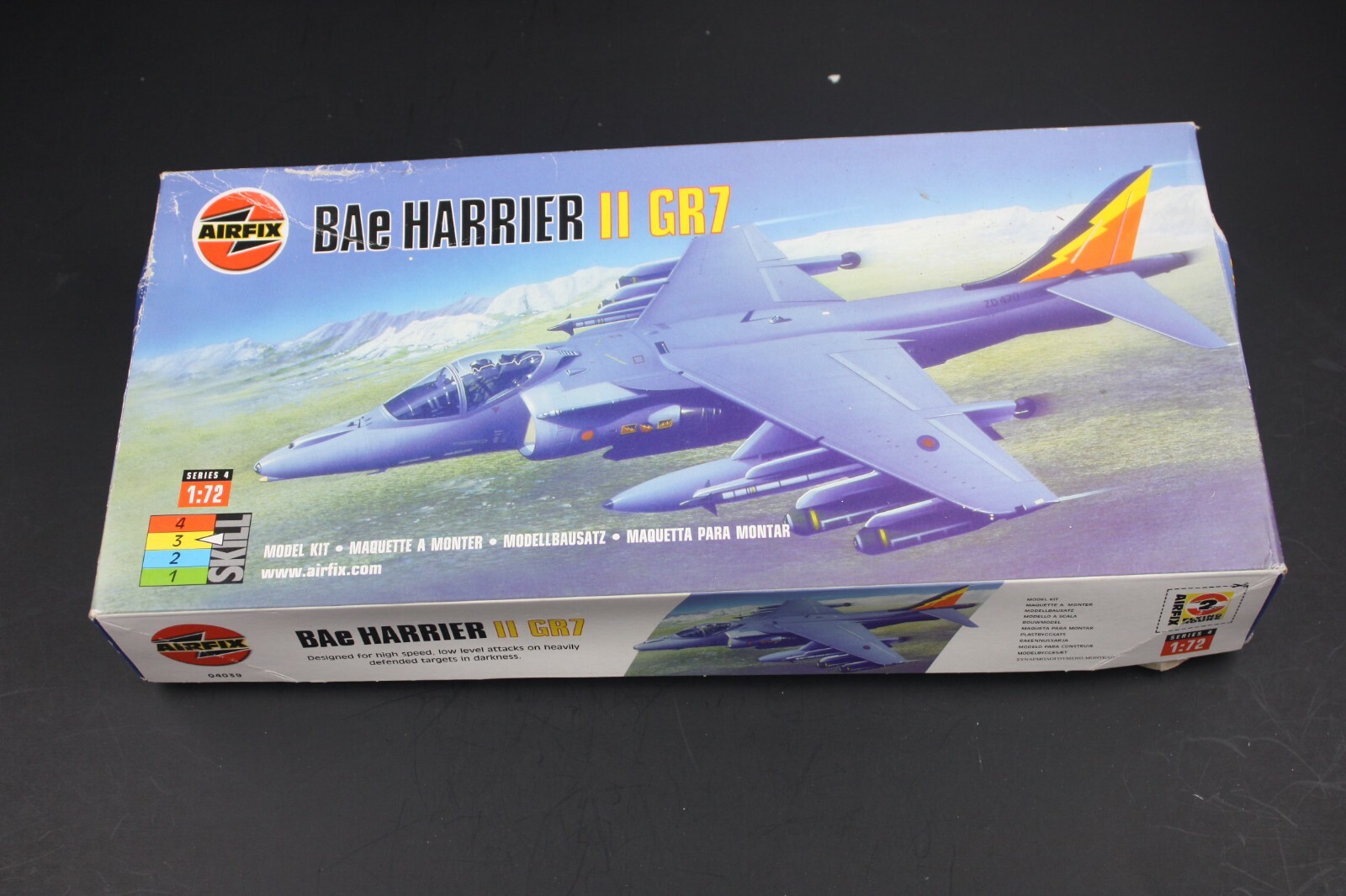 Vintage Airfix 1/72 BAe HARRIER II GR7 British Jump Jet. Ships from the US
